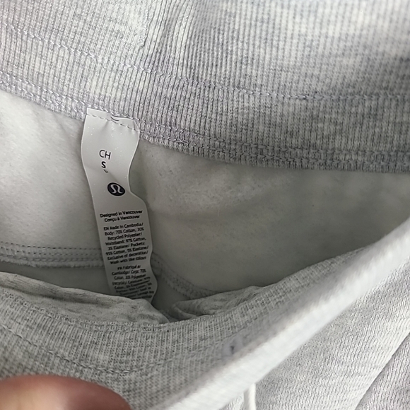 Lululemon Scuba Mid-Rise Wide-Leg Pant Heathered Core Ultra Light Grey Sz S - Picture 5 of 6